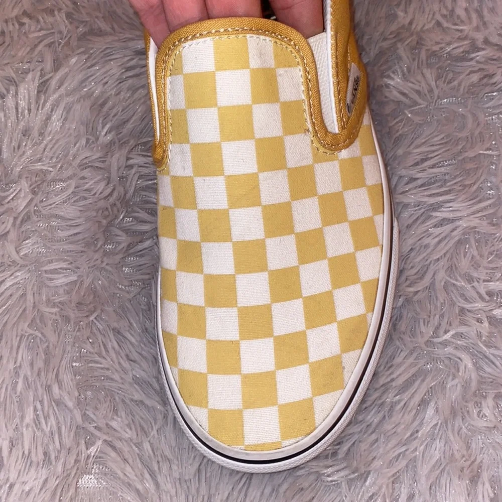 YELLOW CHECKERED VANS - Picture 4 of 4